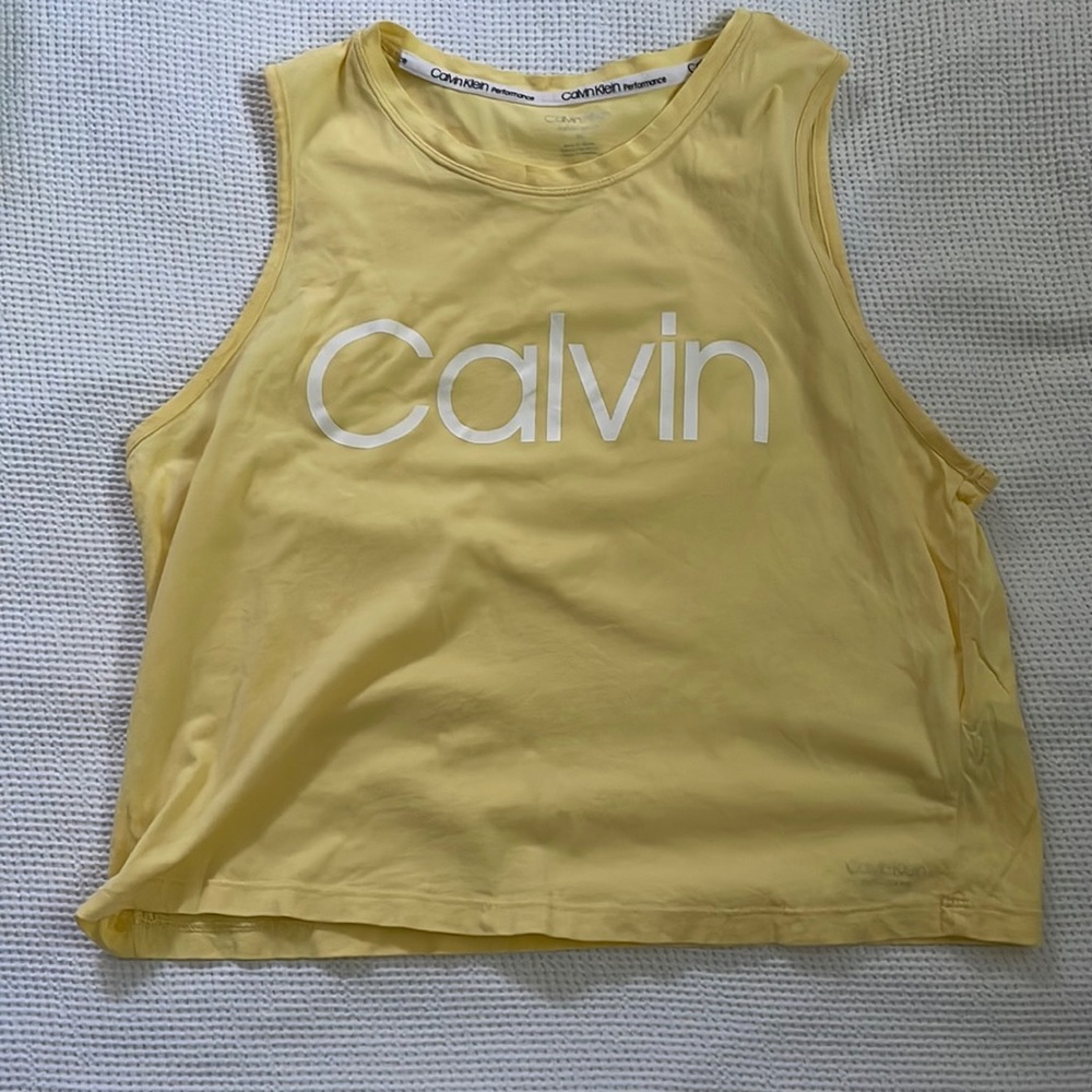 Calvin Klein M Yellow crop tank tee
